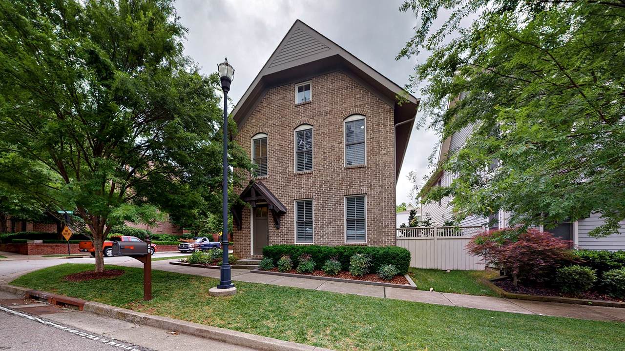 20 Daniels Dr - Photo 1