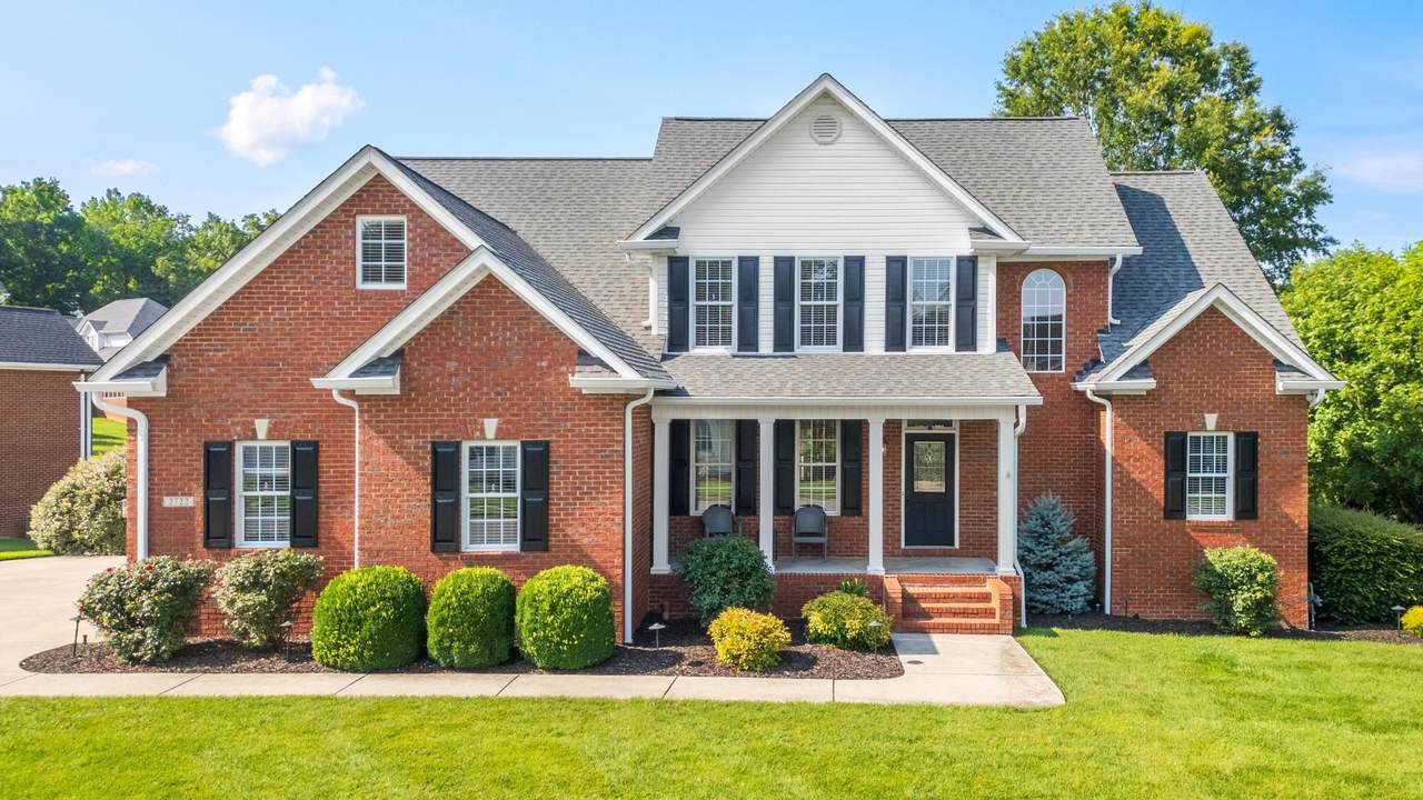 2722 Red Oak Drive - Photo 1