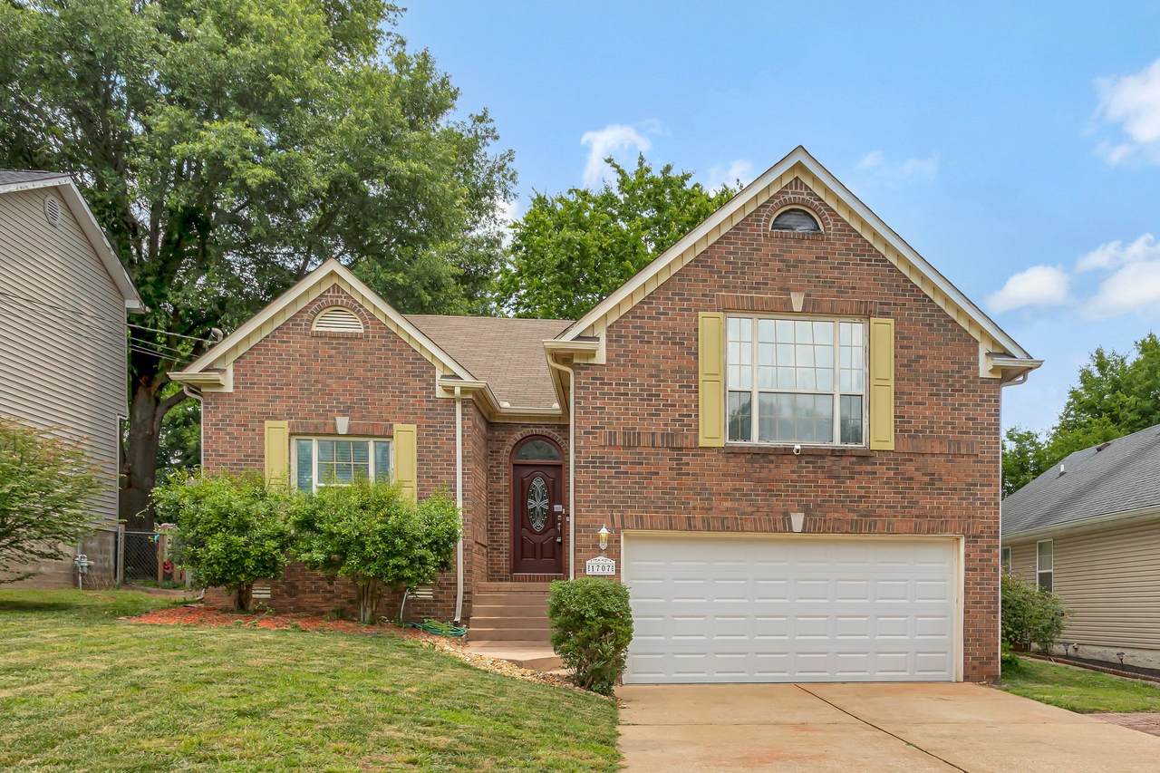 1707 University Dr - Photo 1
