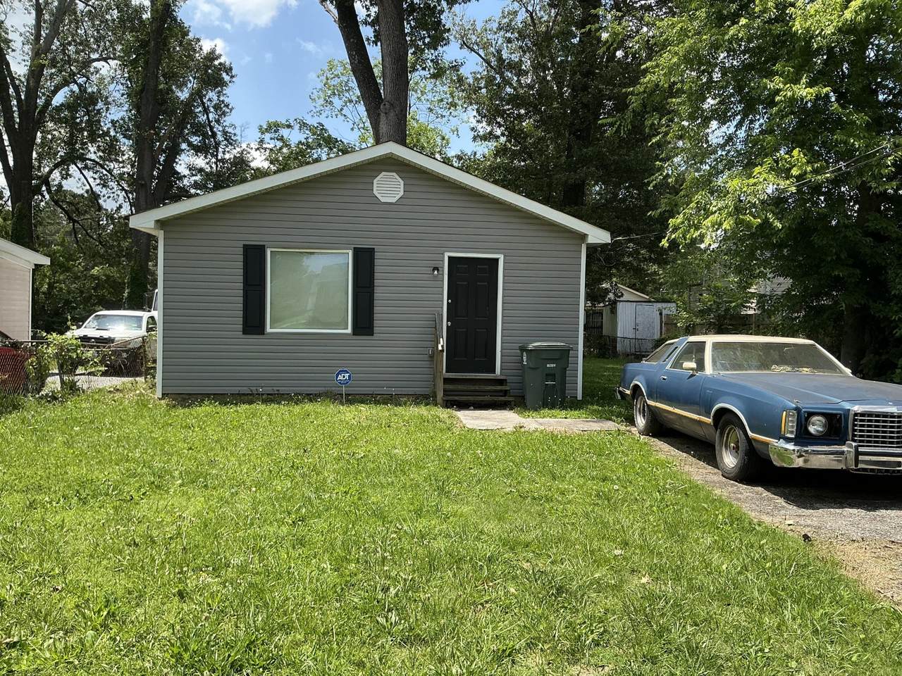 https://bt-photos.global.ssl.fastly.net/nashville/1280_boomver_1_RTC2907252-1.jpg