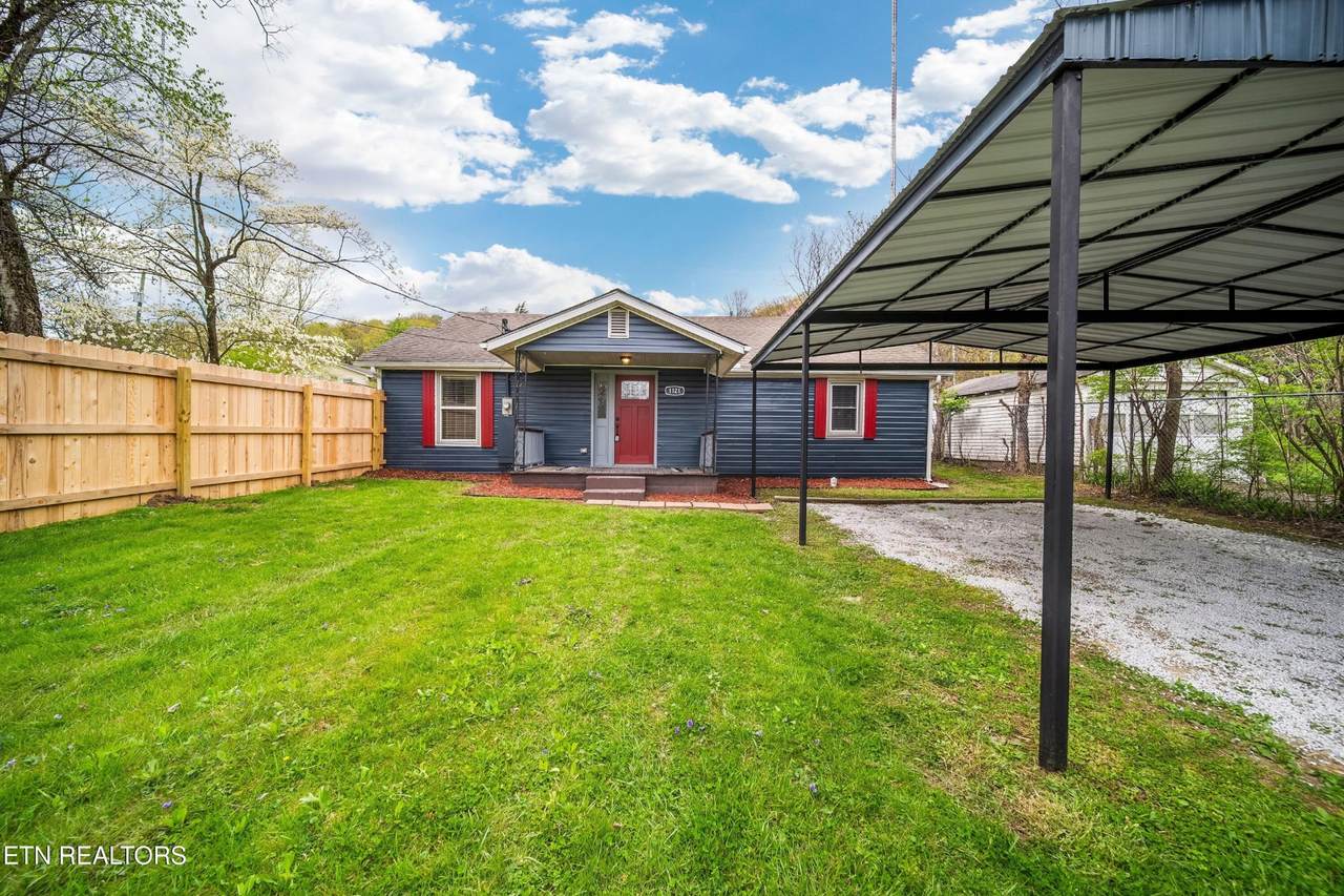 1121 Forsythe St - Photo 1