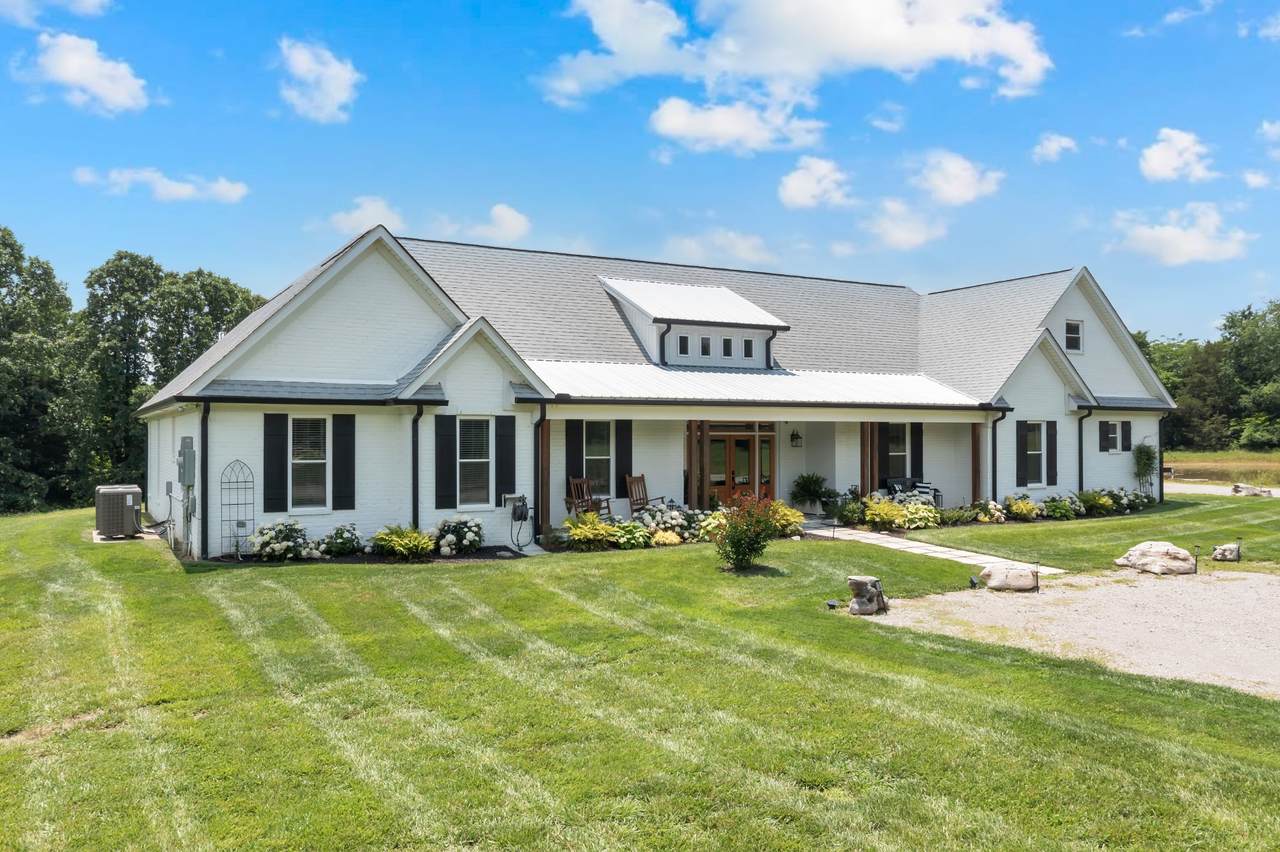 1740 Bear Creek Pike - Photo 1