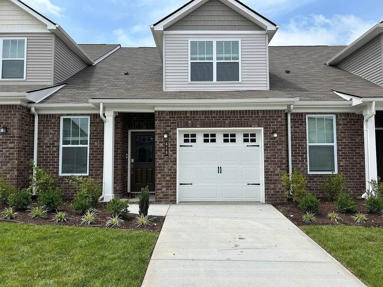 653 Birdie Dr - Photo 1