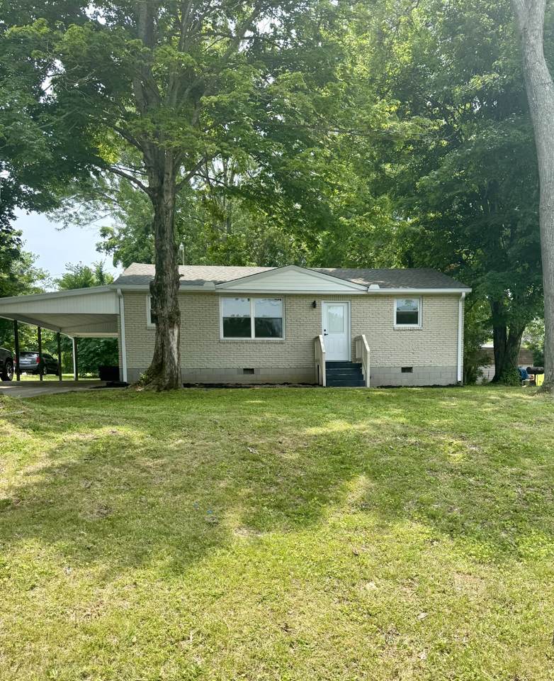 210 Alsup Dr - Photo 1