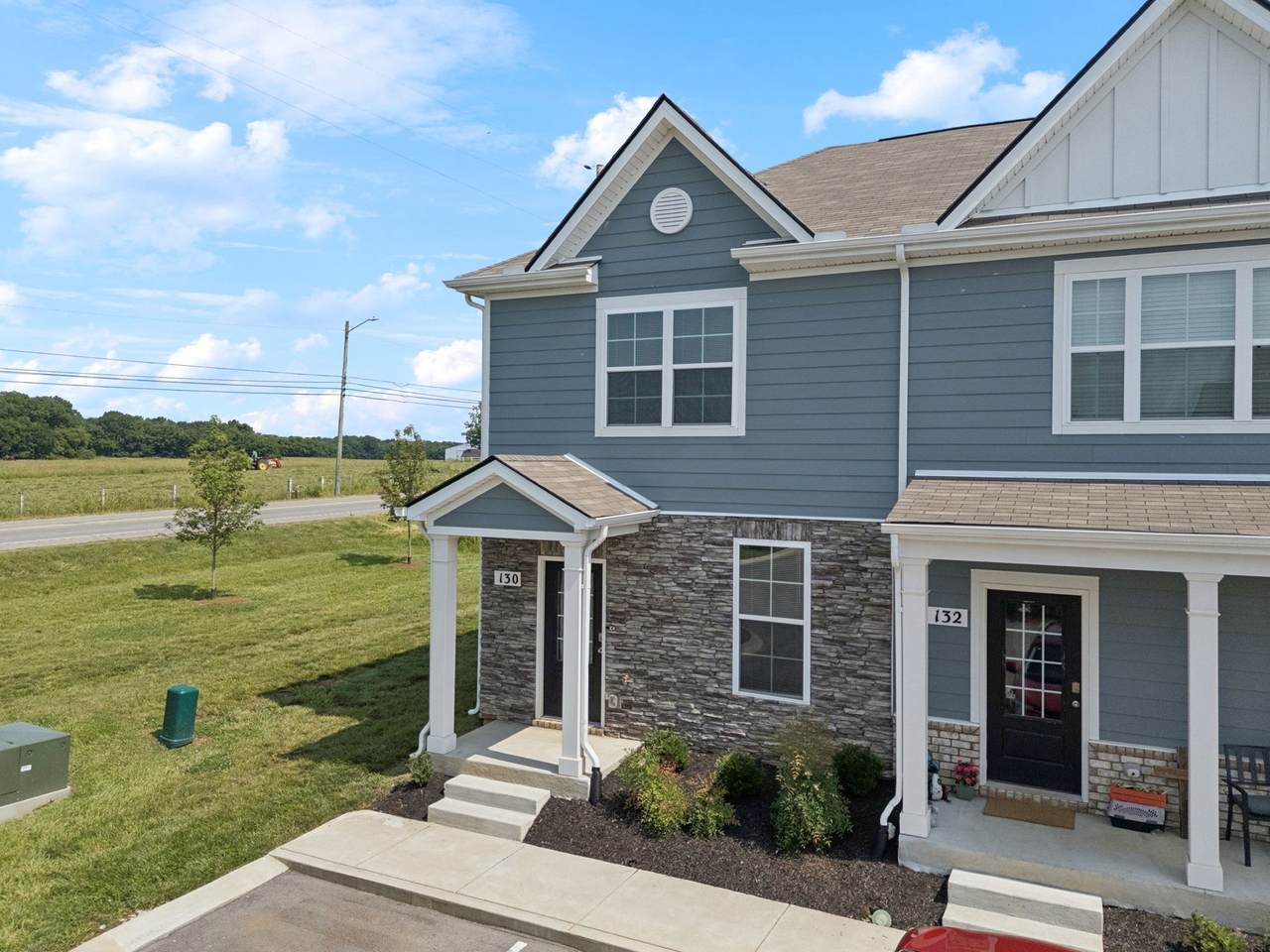 130 Grayson Cir - Photo 1