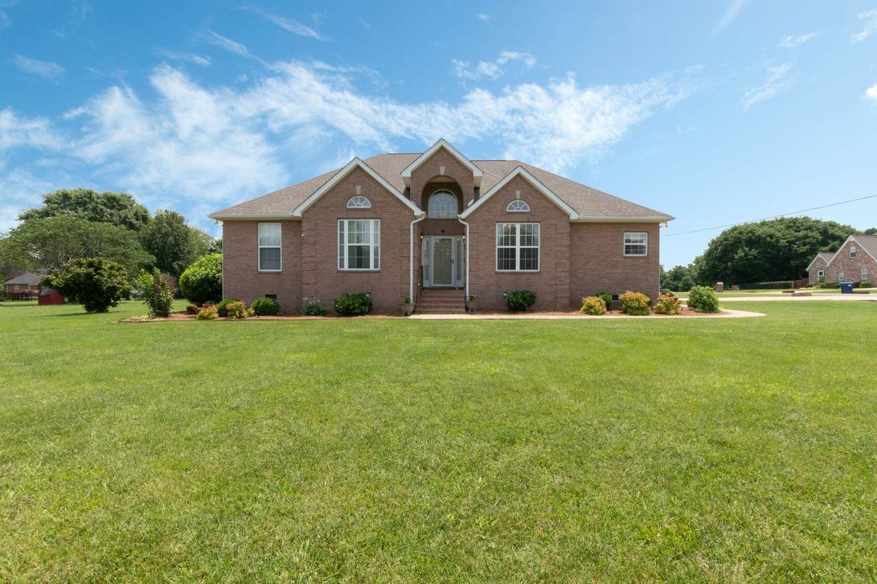 123 River Downs Blvd - Photo 1