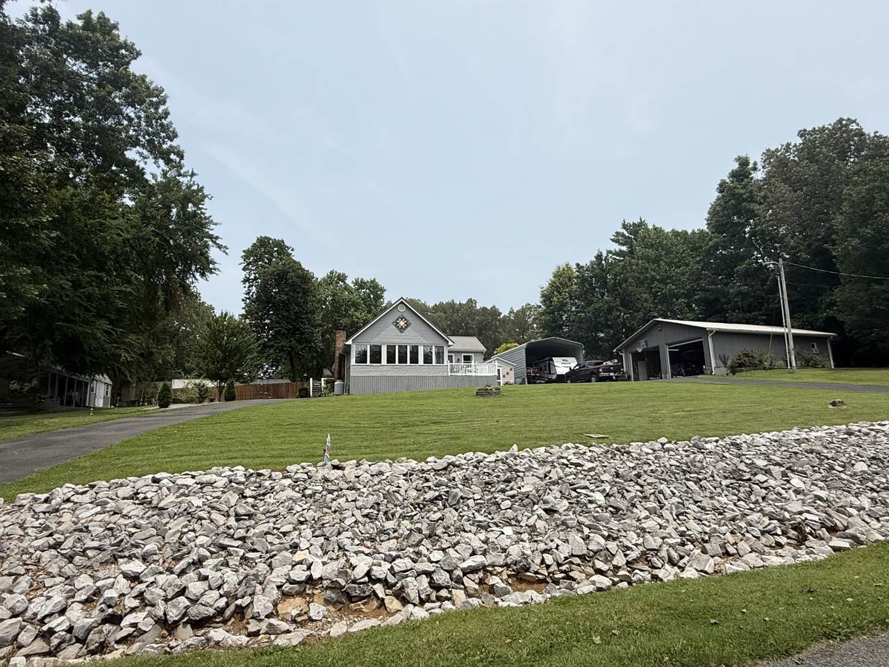 70 Nancy Ave - Photo 1