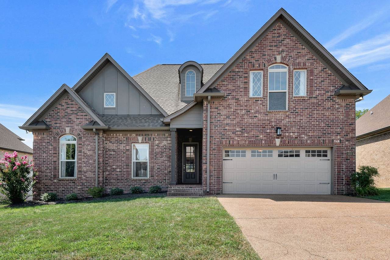 215 Ernest Dr - Photo 1