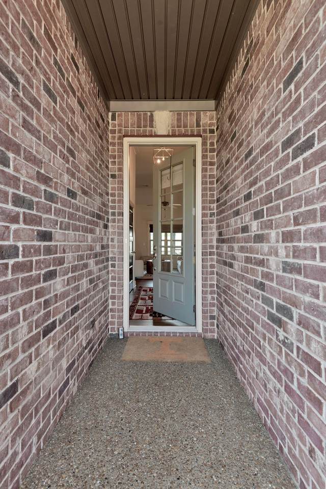 https://bt-photos.global.ssl.fastly.net/nashville/1280_boomver_1_RTC2908076-1.jpg