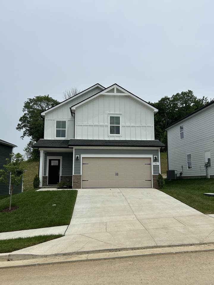 1761 Flora Grv - Photo 1