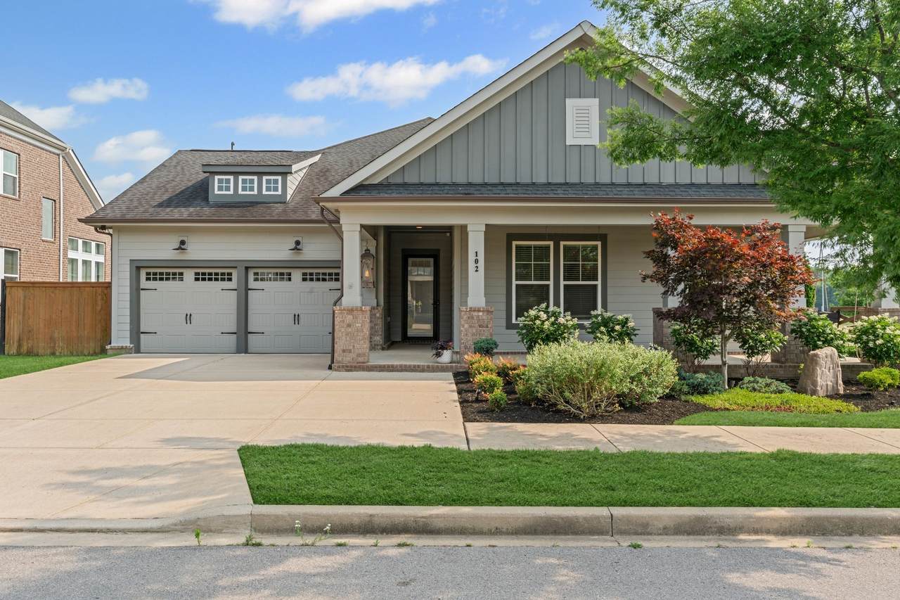 102 Misty Way - Photo 1