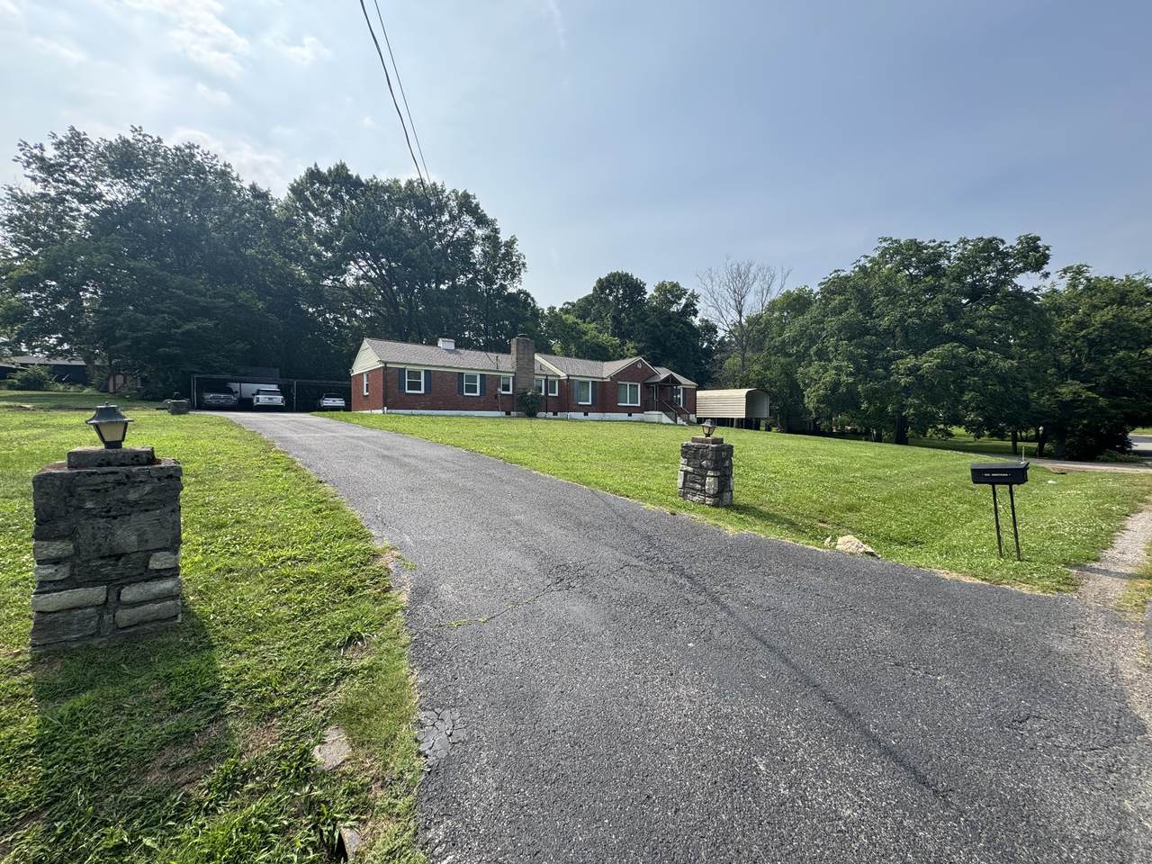 505 N Marthona Rd - Photo 1