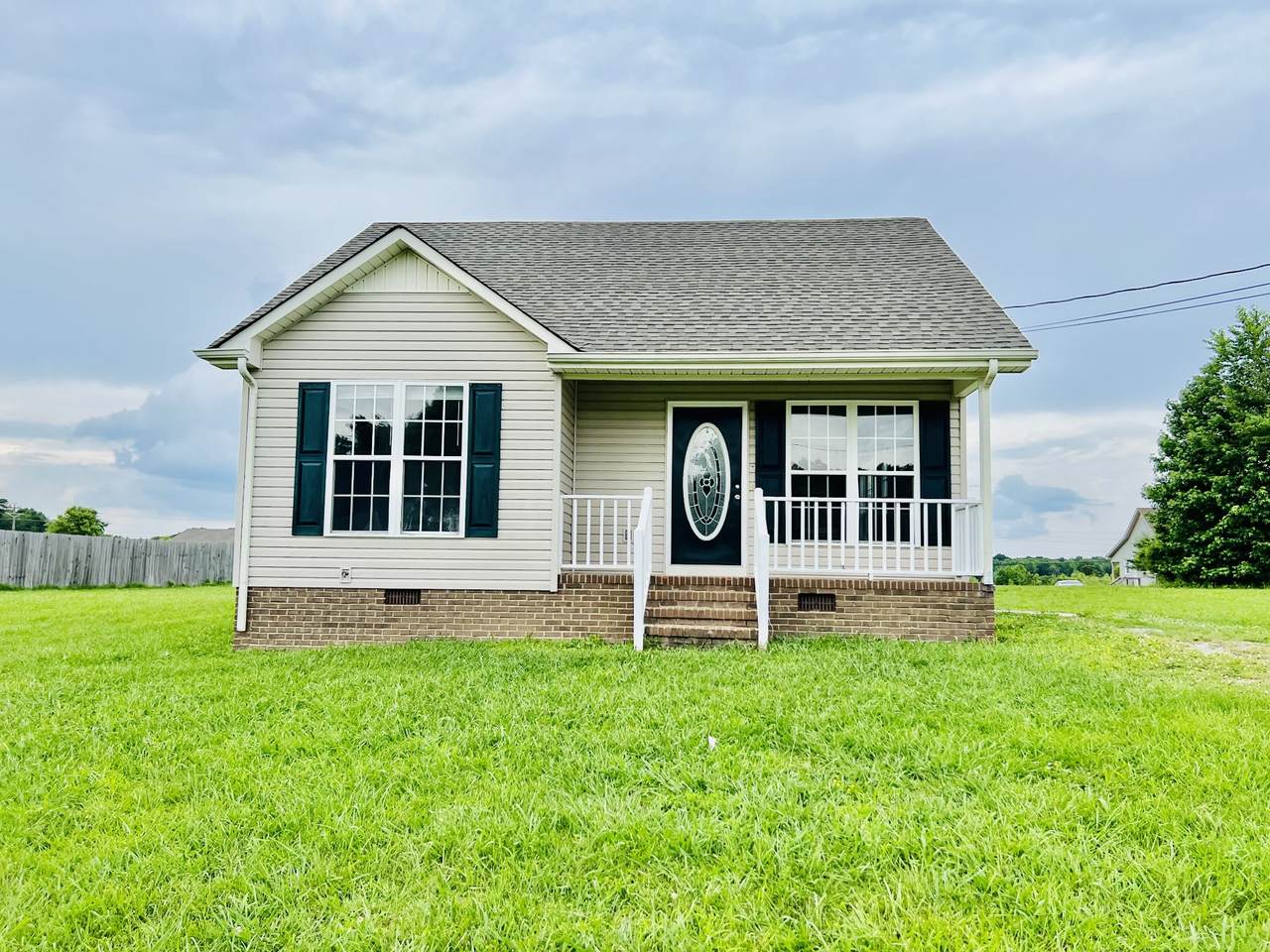 8 Crockett Dr - Photo 1