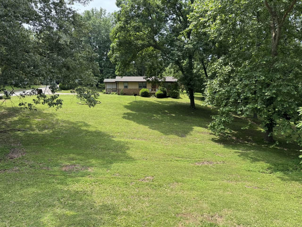 105 Hickory Hill Dr - Photo 1