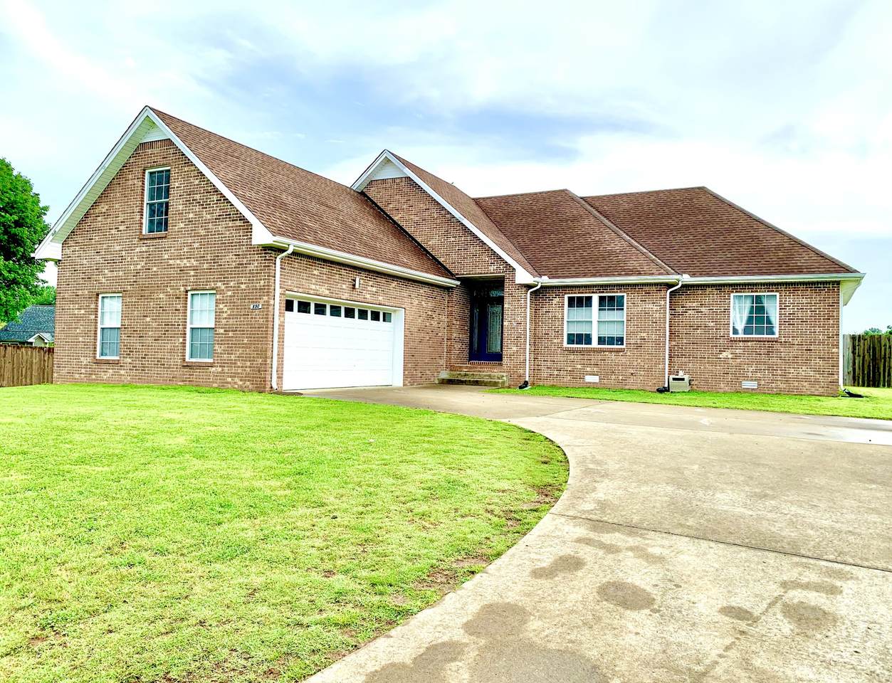 590 Mountain View Ct - Photo 1