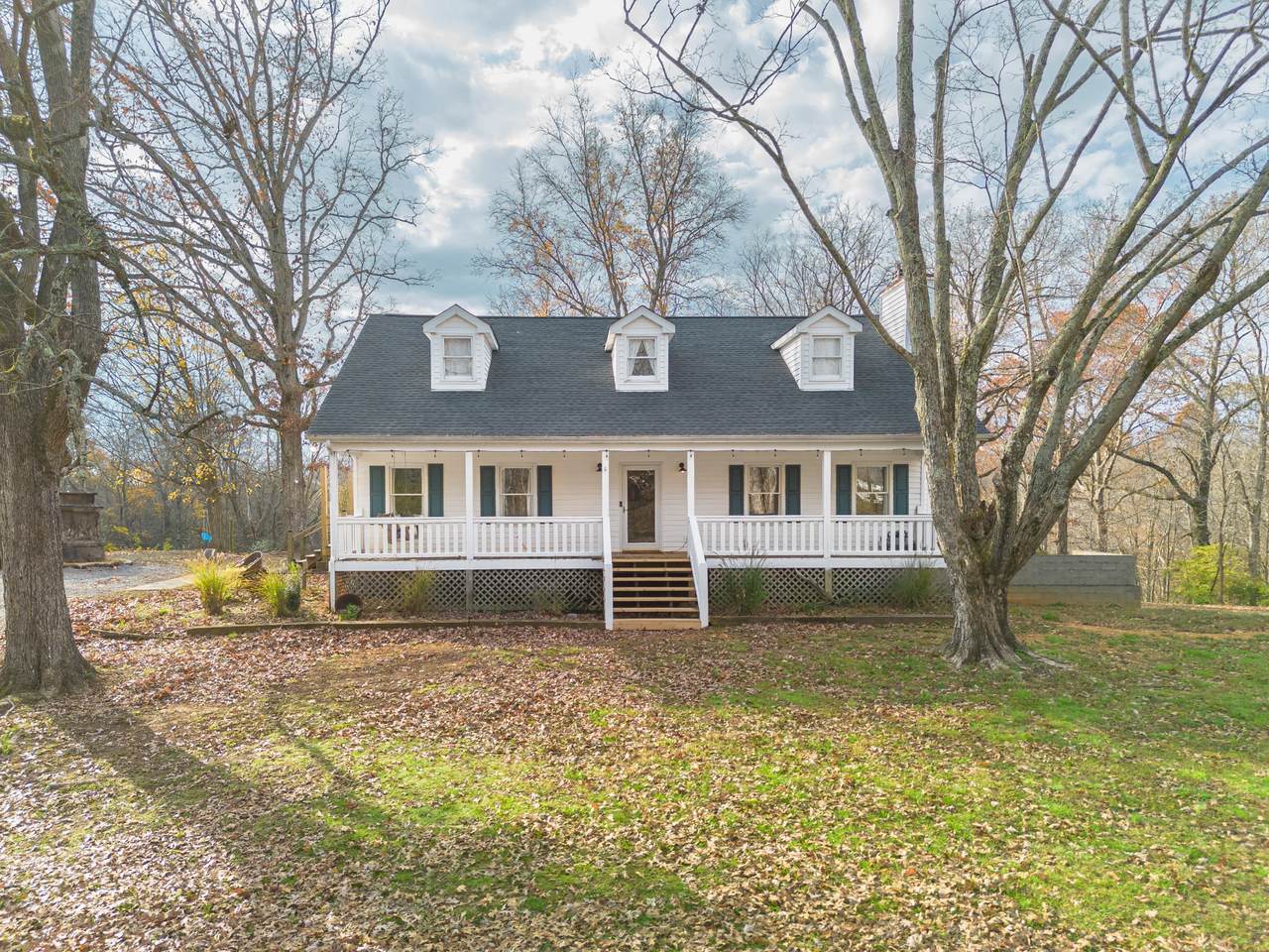 2114 Taylor Town Rd - Photo 1