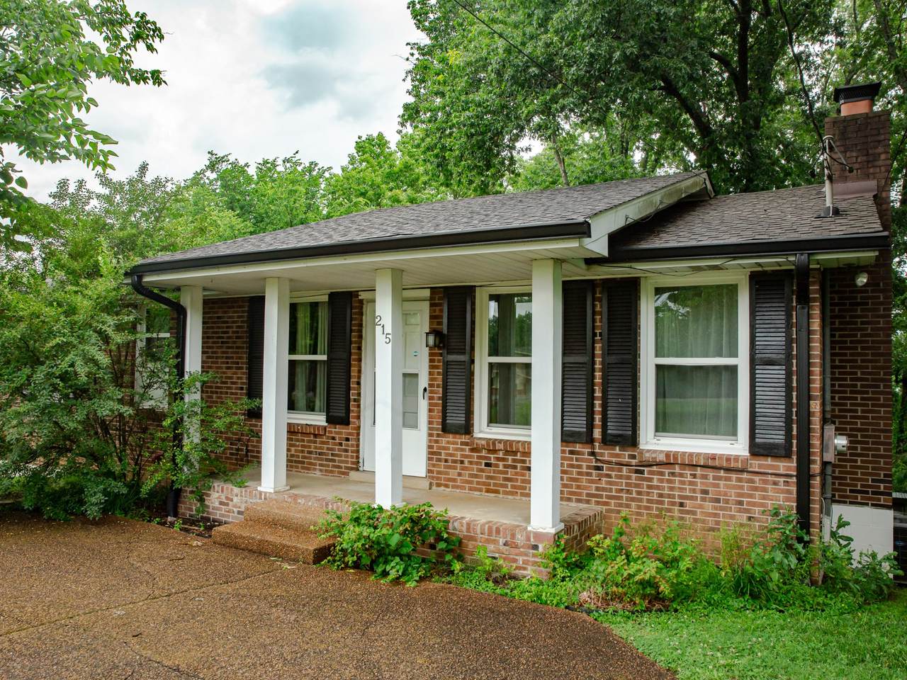 215 Pear Orchard Dr - Photo 1