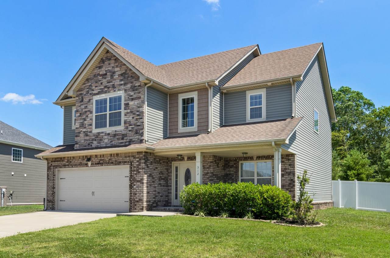 312 Rye Dr - Photo 1