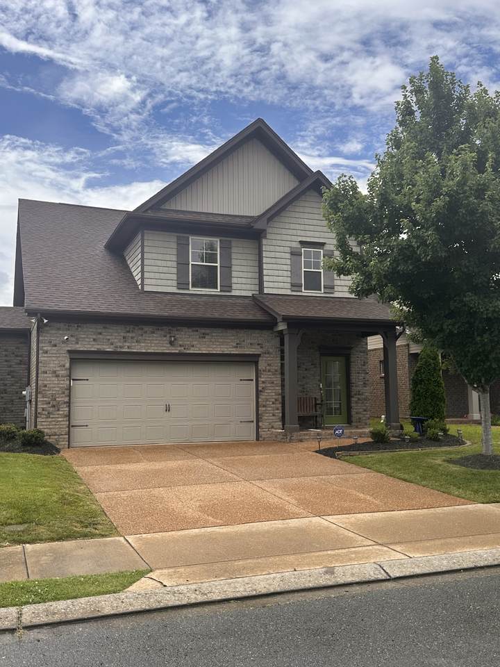 119 Trenton Ln - Photo 1