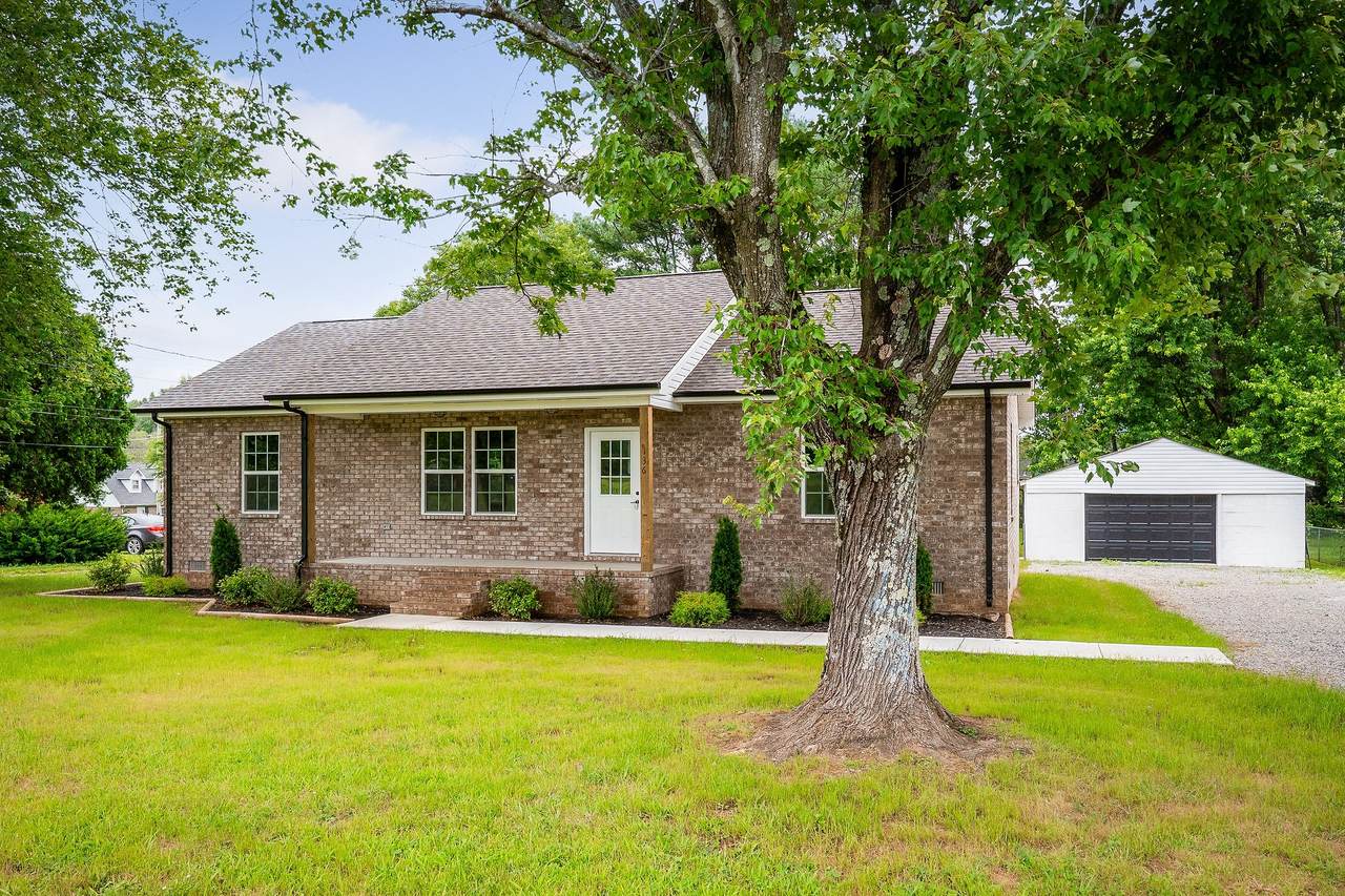 136 E School Dr - Photo 1
