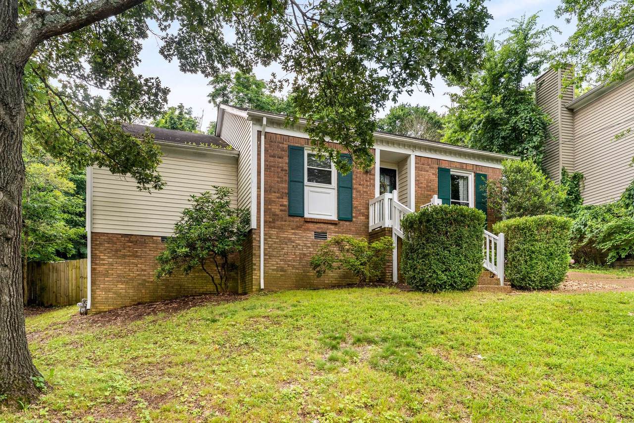 5016 English Village Dr - Photo 1
