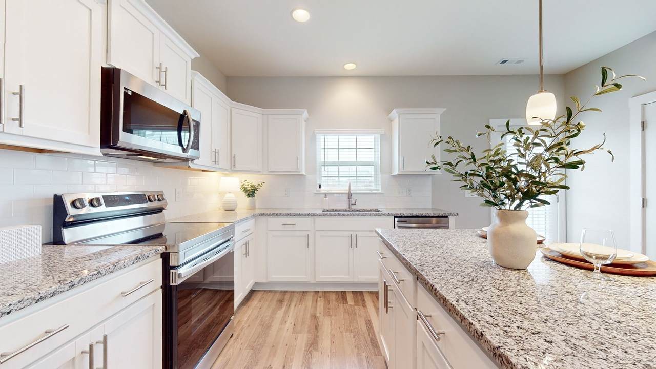 203 Dry Creek Commons - Photo 1