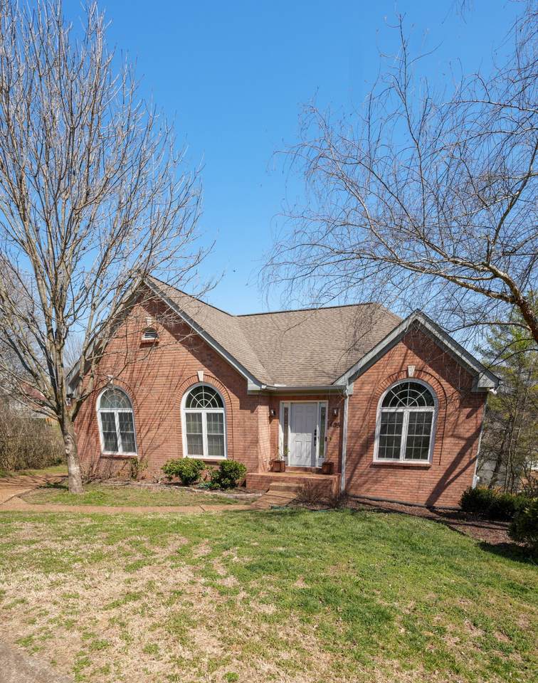 405 Amber Ct - Photo 1