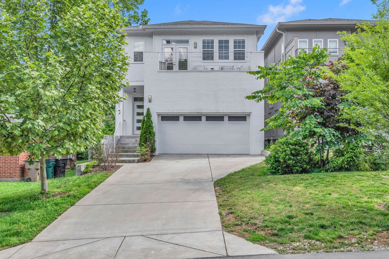1401 Kirkwood Ave - Photo 1