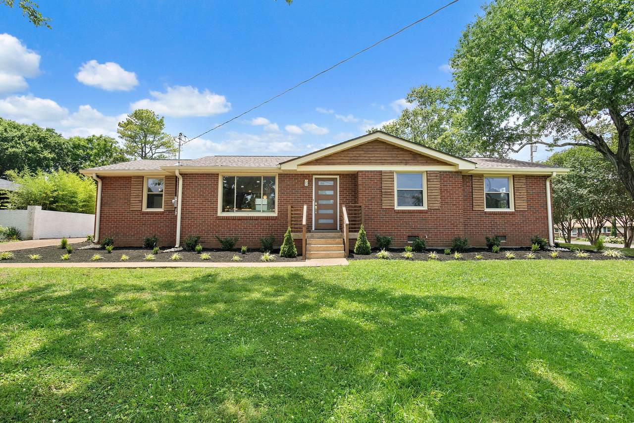 1814 Cloverleaf Dr - Photo 1