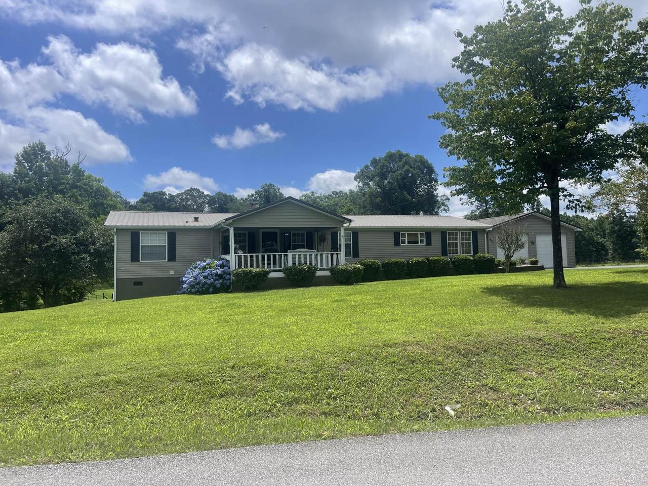 687 County Road 135 - Photo 1