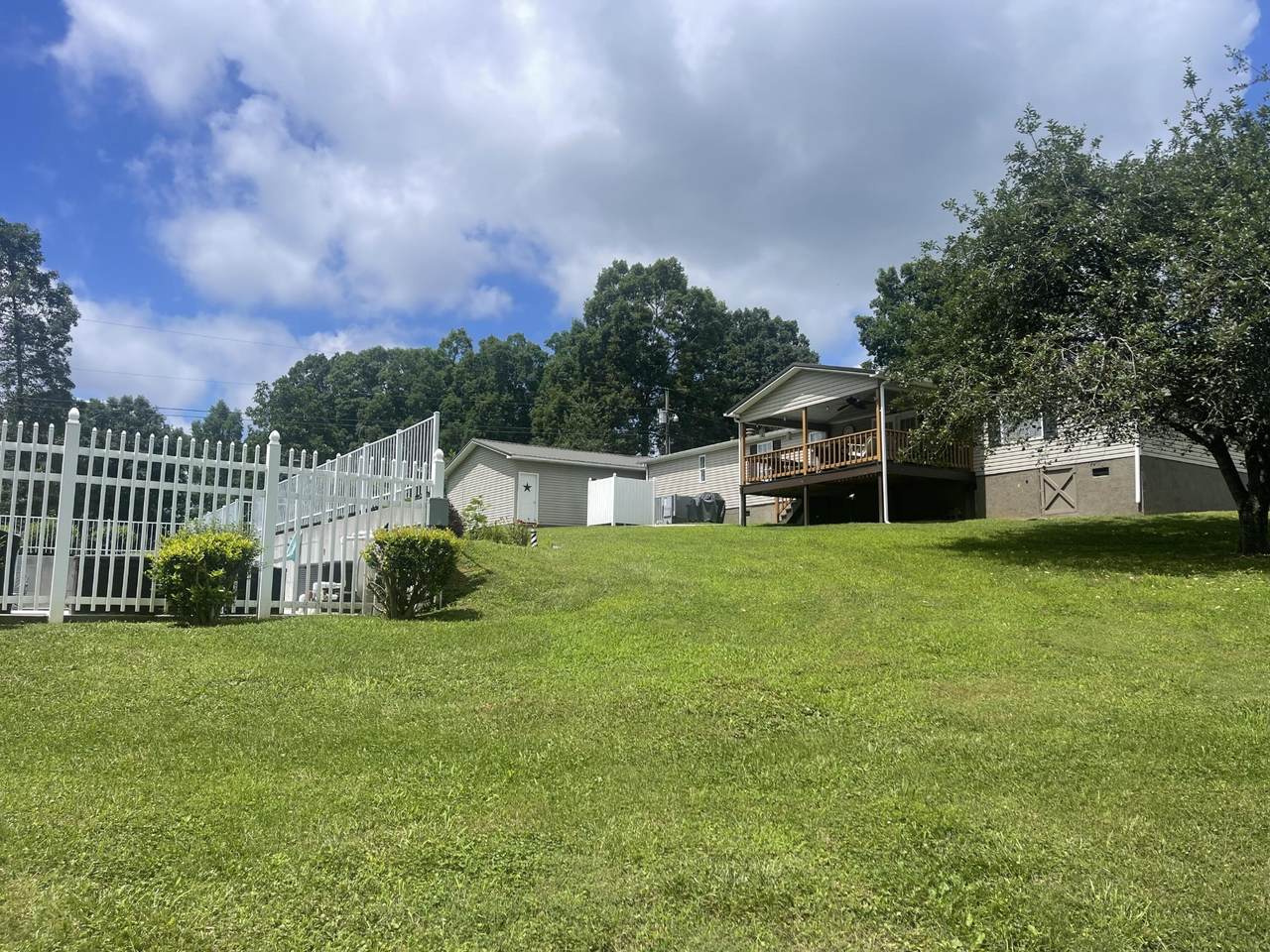 https://bt-photos.global.ssl.fastly.net/nashville/1280_boomver_1_RTC2920896-1.jpg