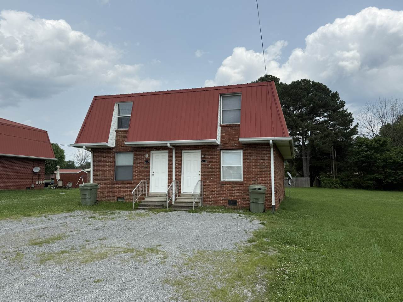 521 Dawson Ln - Photo 1
