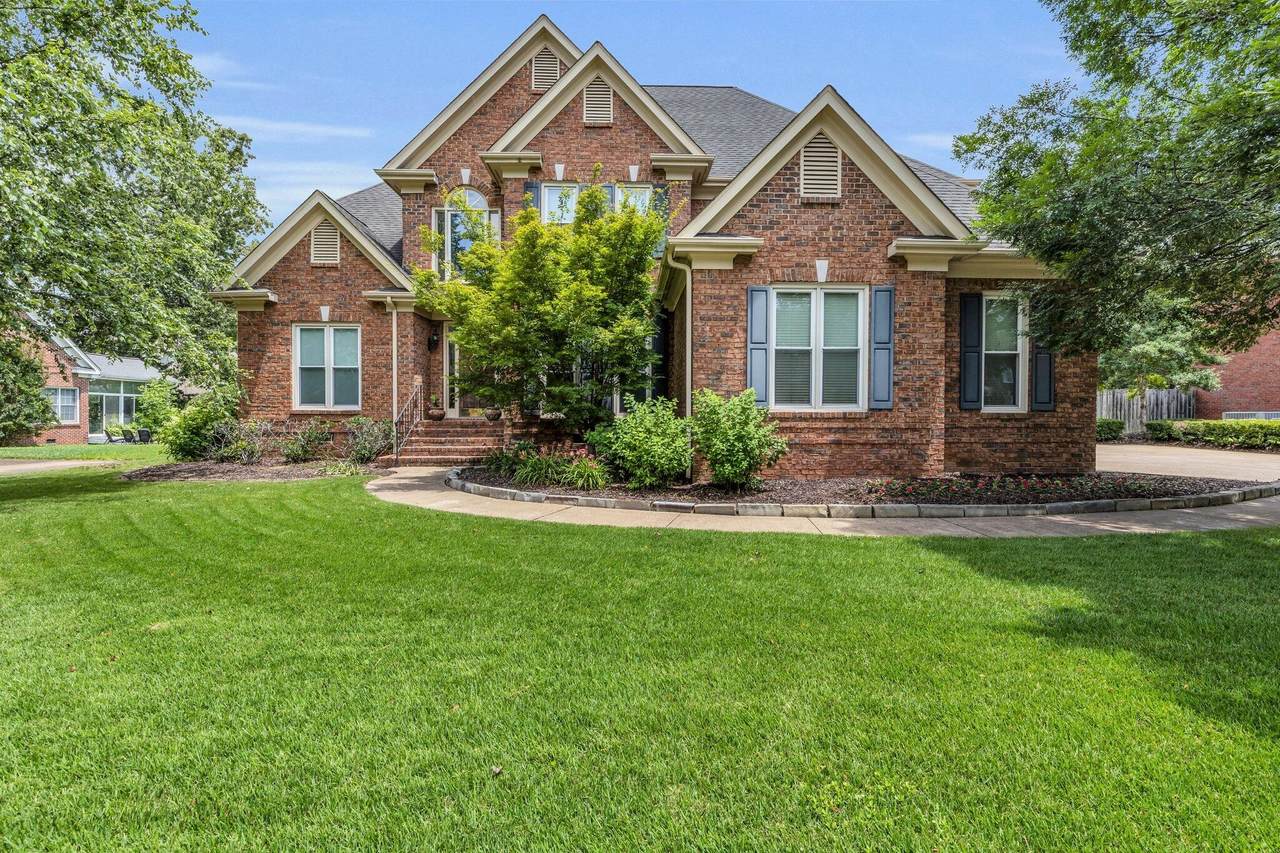 8013 Rosemere Way - Photo 1