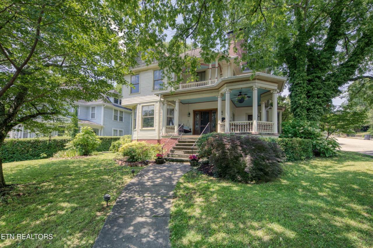 1329 Armstrong Avenue - Photo 1