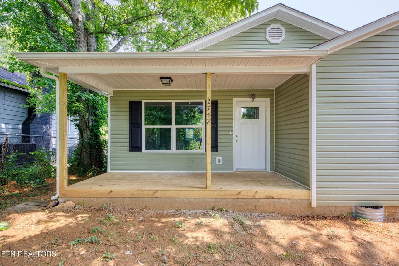 2742 Wilson Avenue - Photo 1