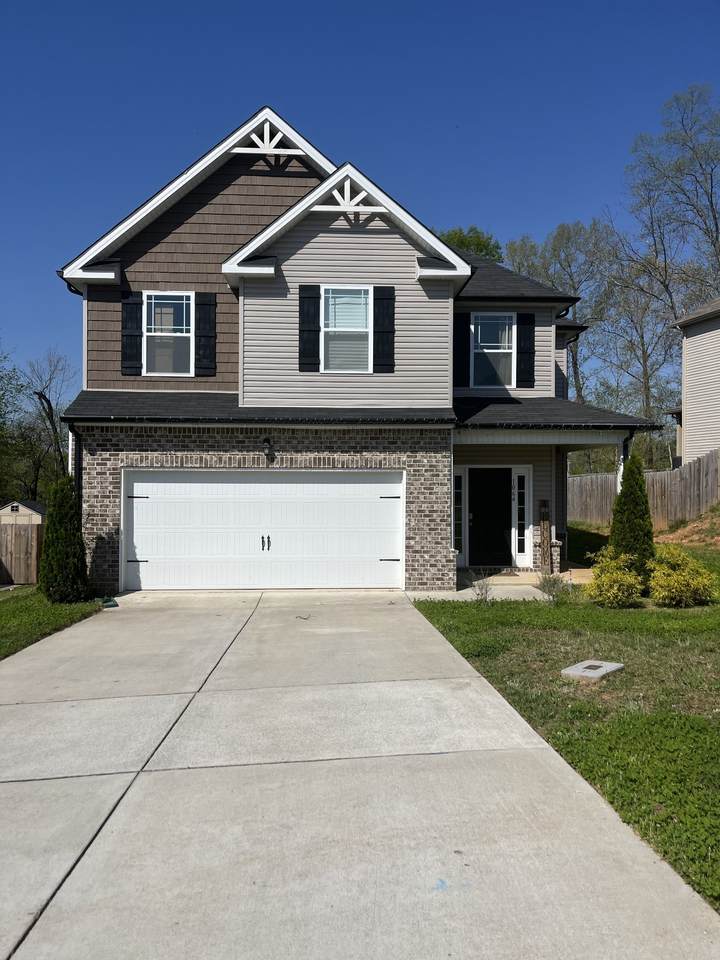 1064 Black Oak Cir - Photo 1