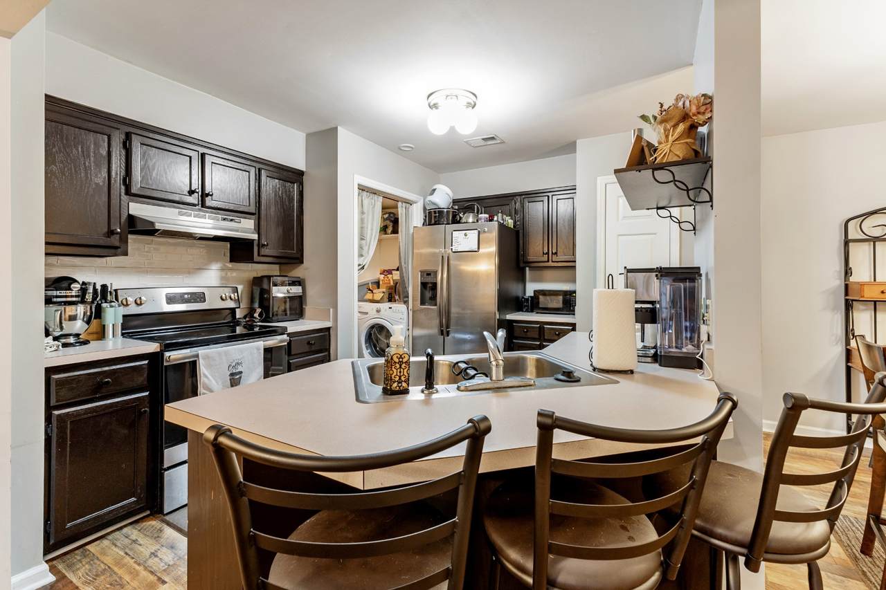 470 S Main St - Photo 1