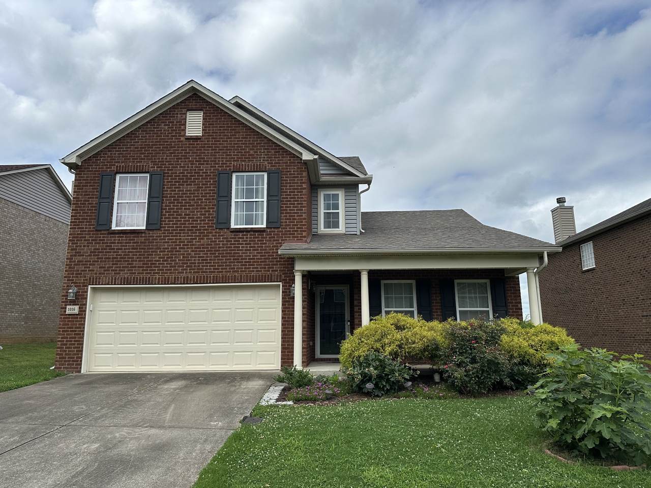 1016 Fulman Rd - Photo 1