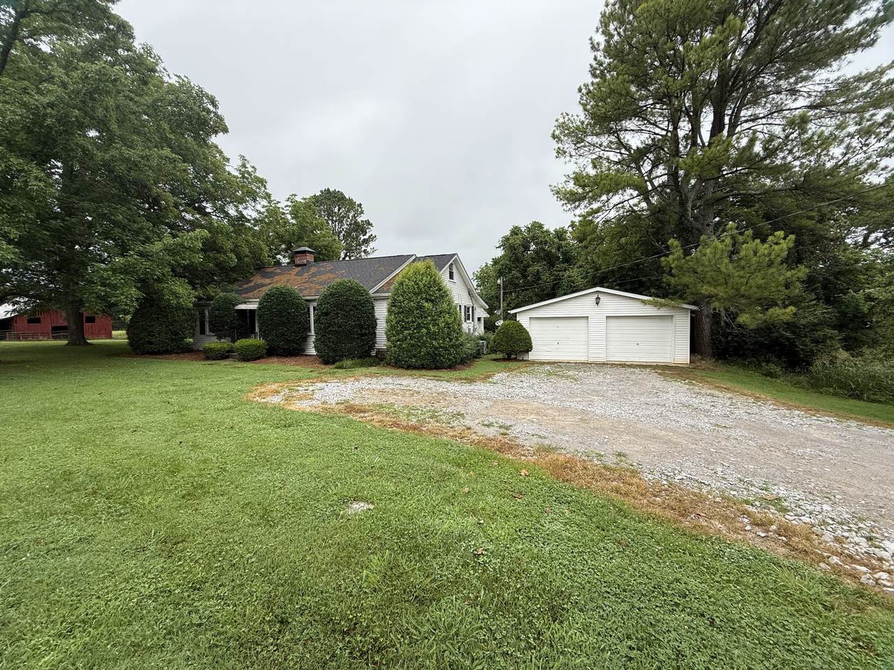 6215 Coles Ferry Pike - Photo 1