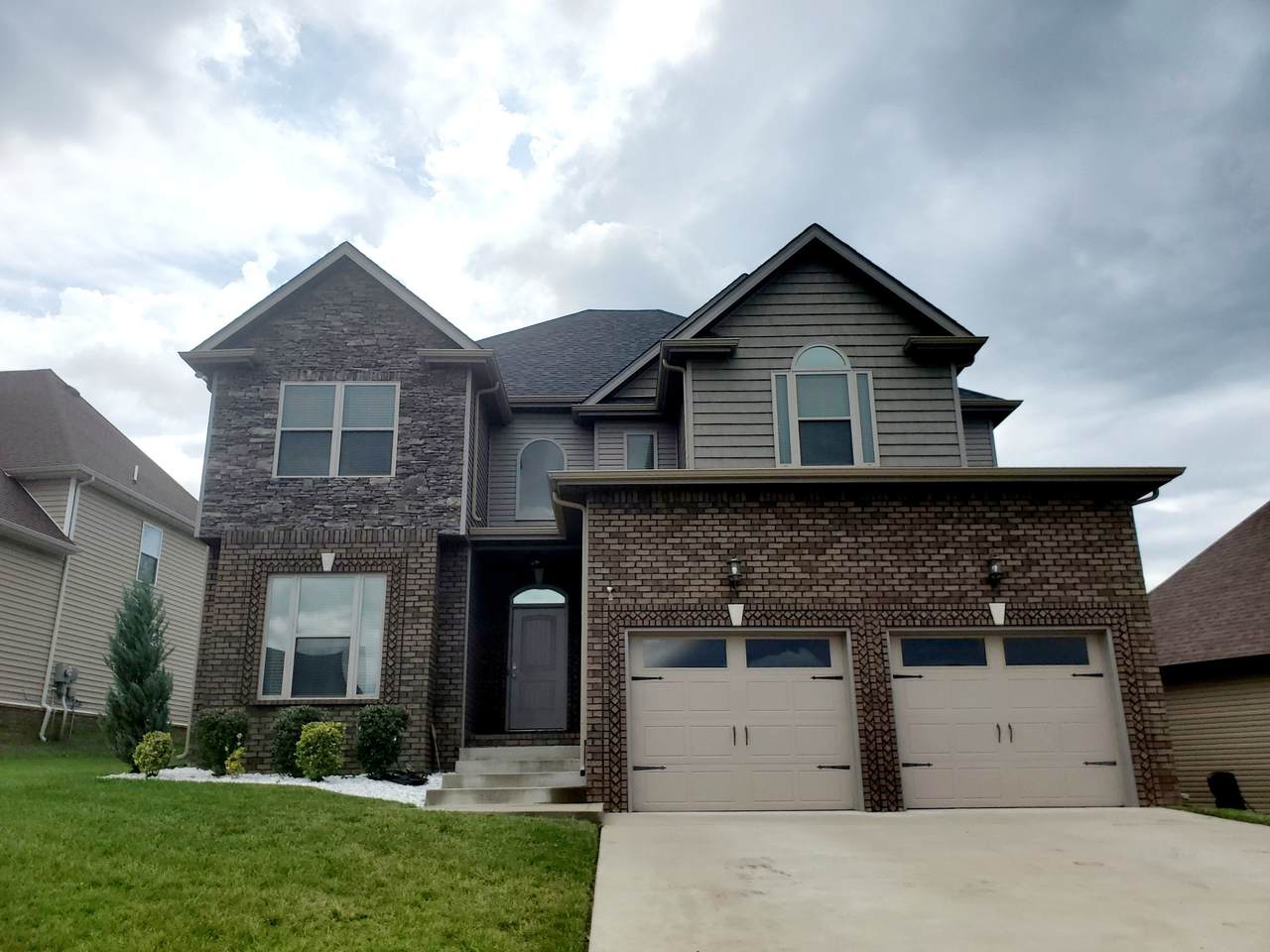 2015 Dorsey Ct - Photo 1