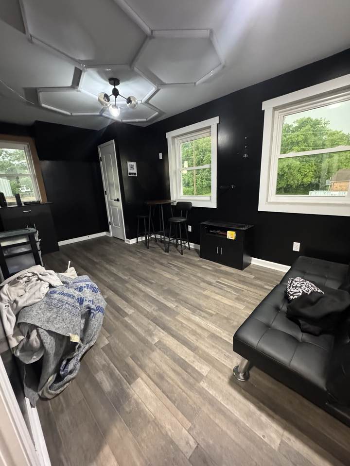 819 Providence Blvd - Photo 1