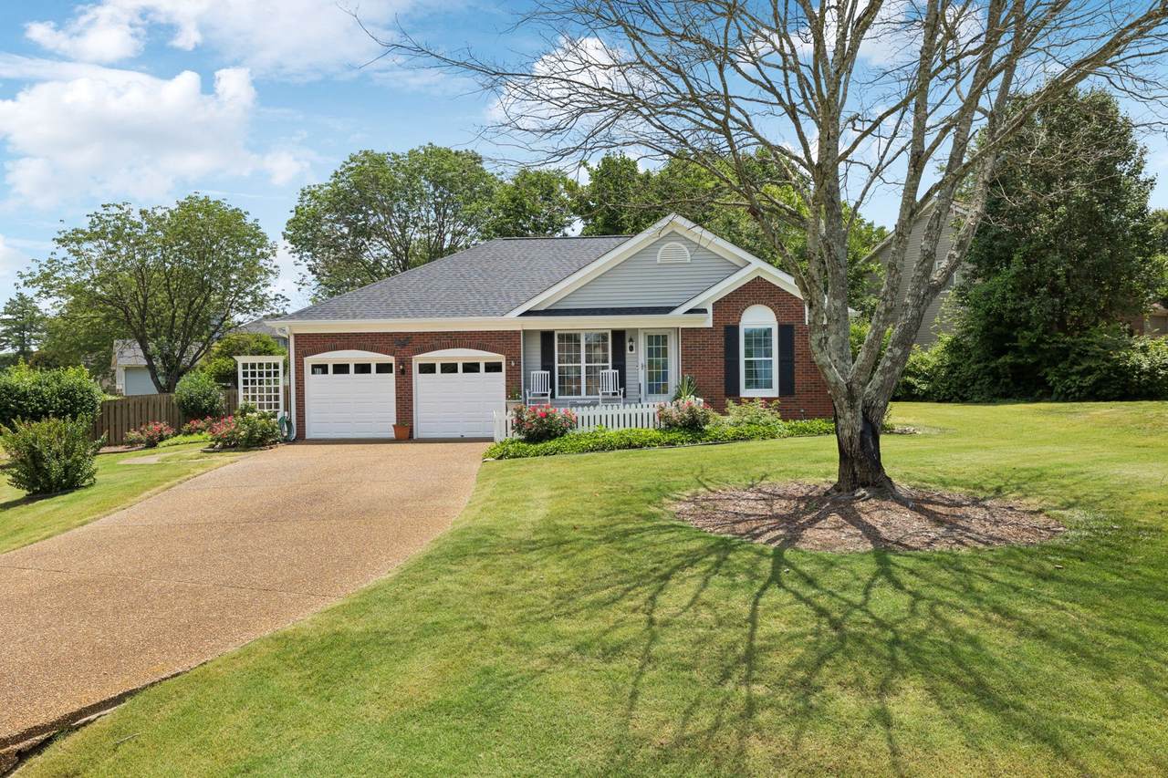 227 Riverbend Dr - Photo 1