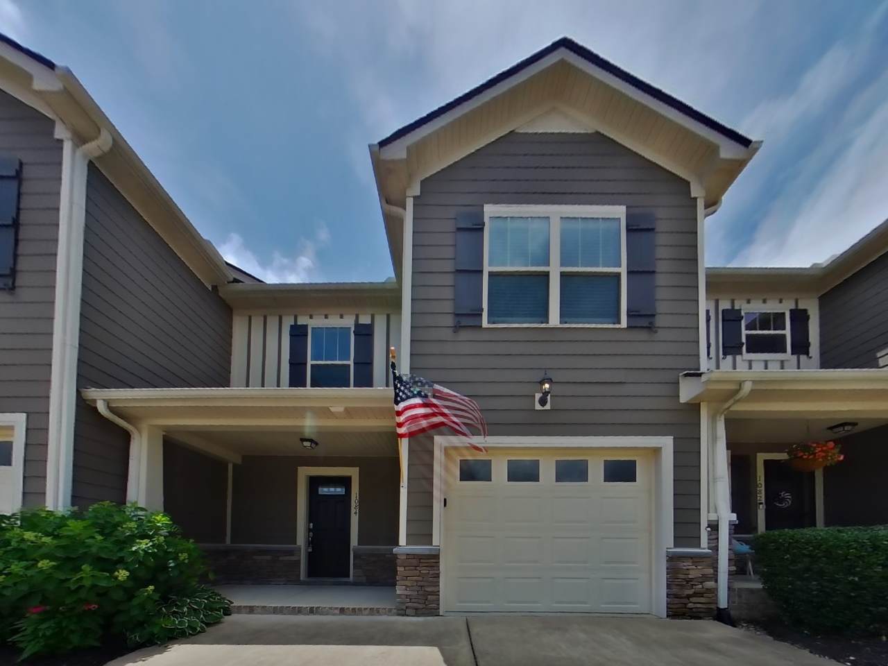 1084 Neeleys Bnd - Photo 1
