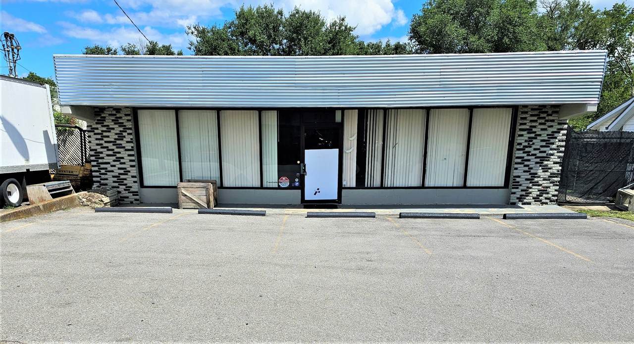 213 Brawner Ave - Photo 1