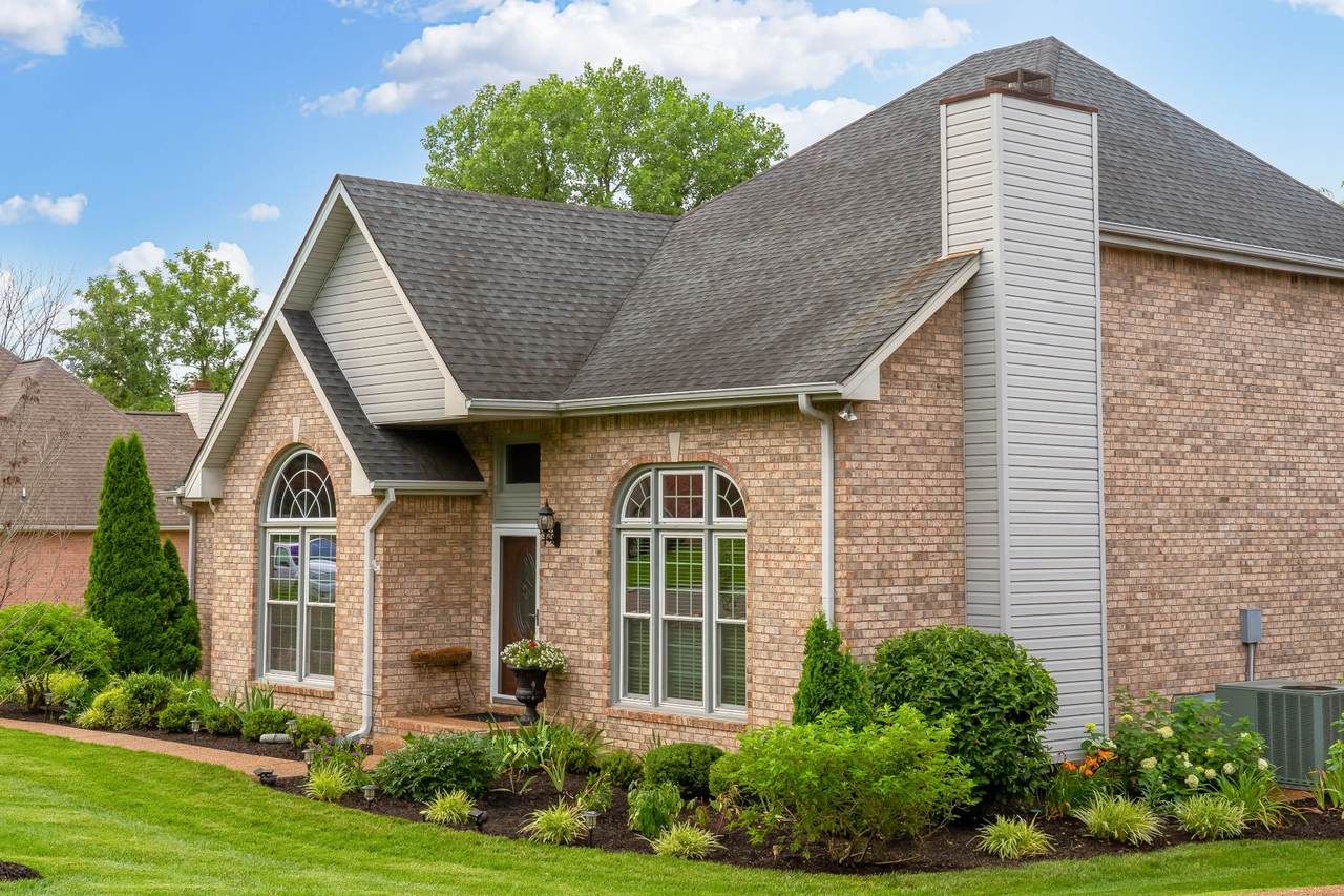 1003 Creekglen Ct - Photo 1