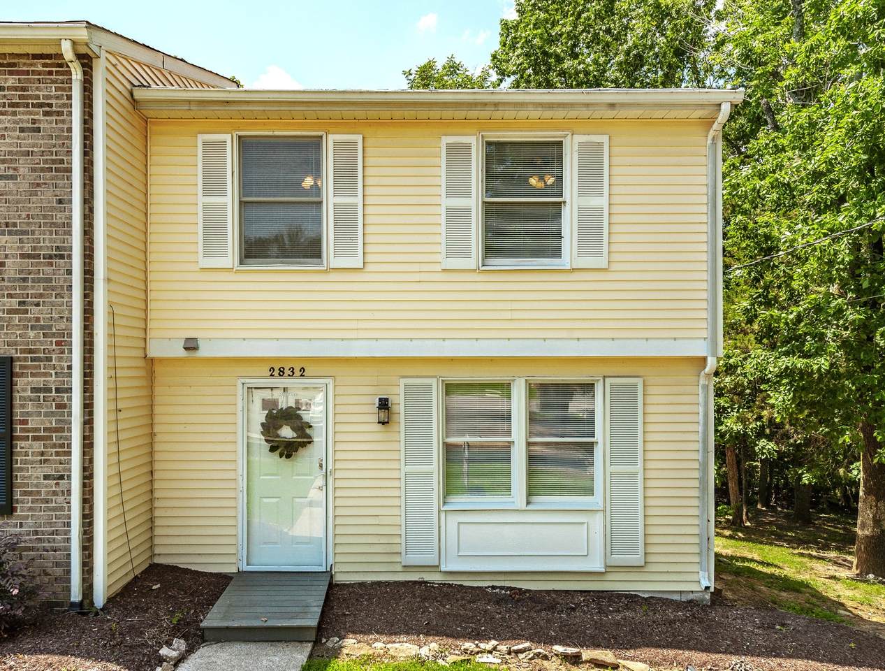 2832 Lake Forest Dr - Photo 1