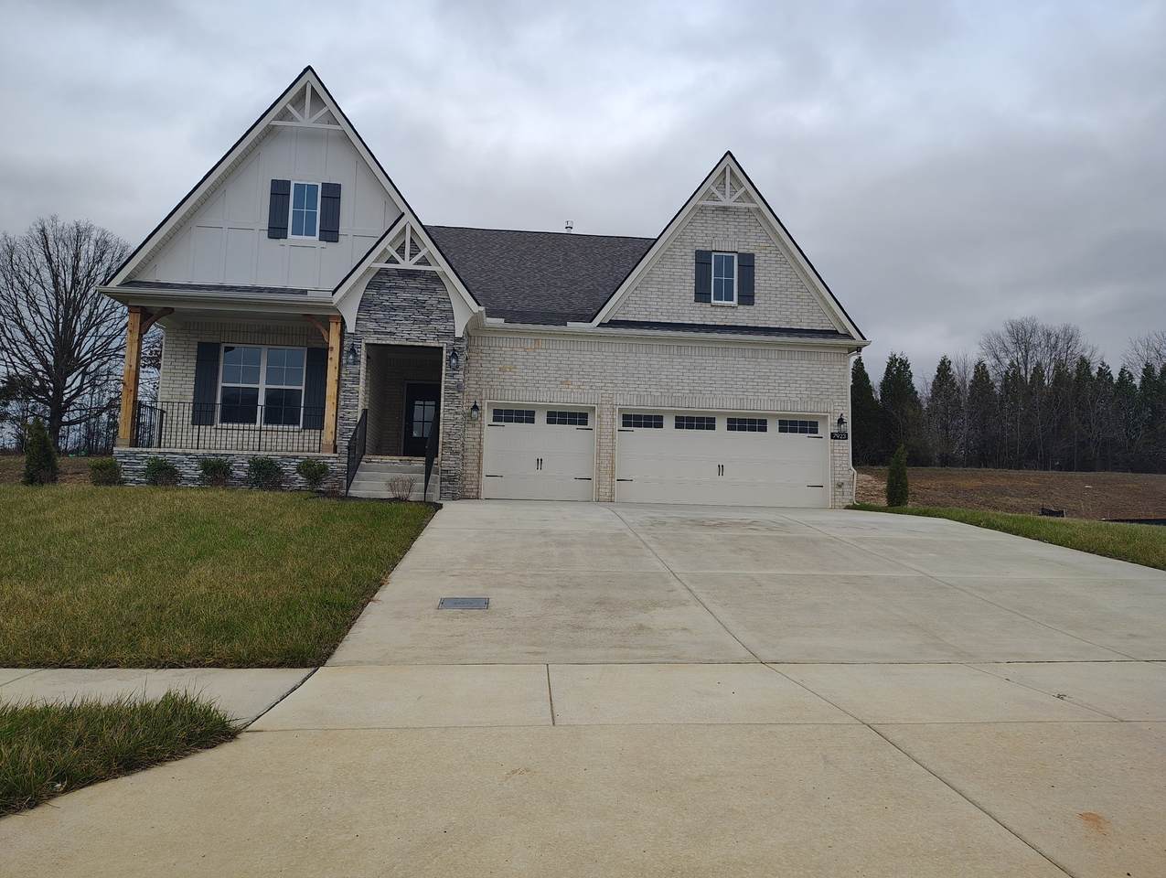7923 Pine St - Photo 1
