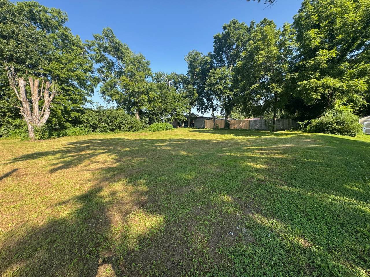 919 Long Hollow Pike - Photo 1