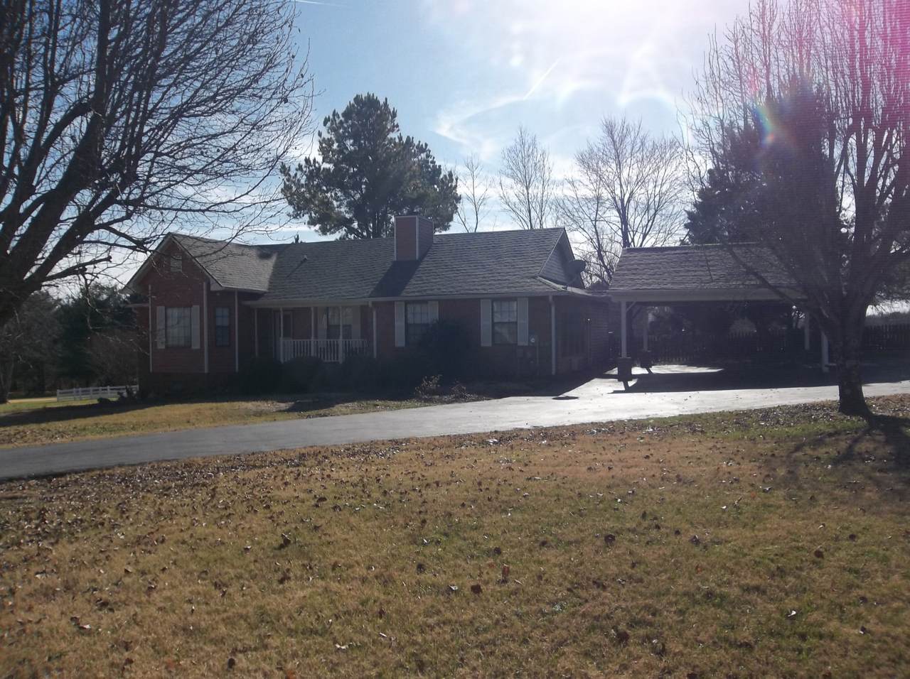 2000 Hunters Pl - Photo 1