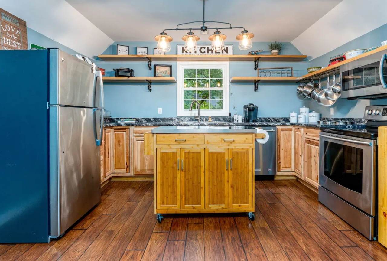 109 Lucy Dr - Photo 1